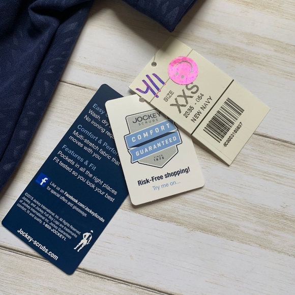 NWT JOCKEY Tone on Tone Mock Wrap Navy Scrub Top - Picture 6 of 8